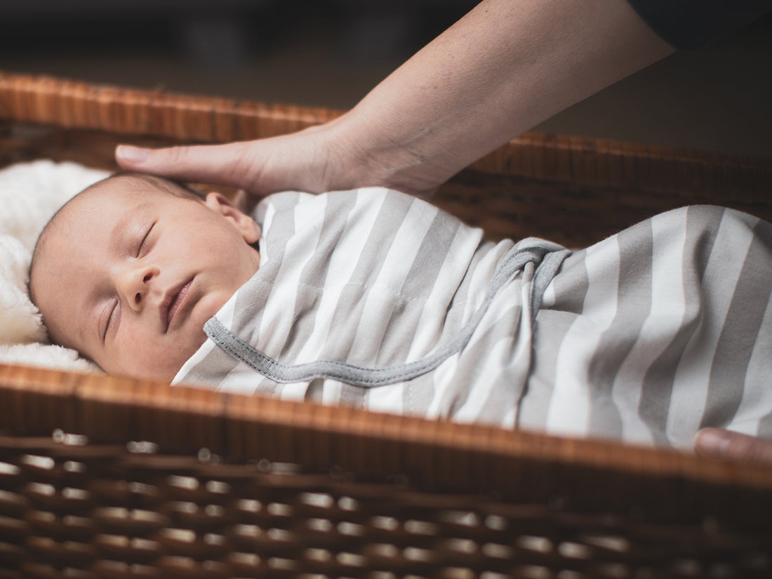 what is a swaddle?